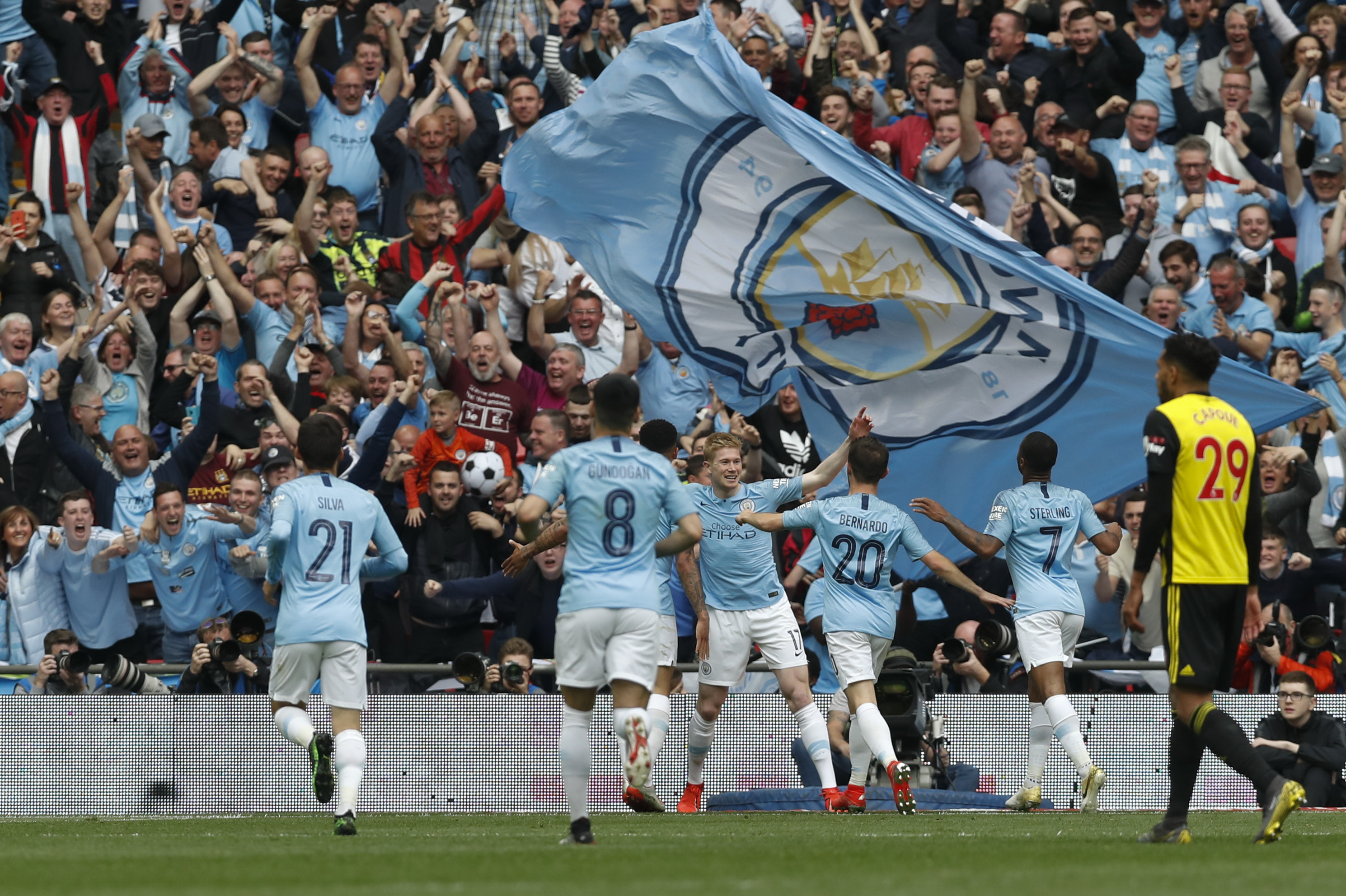 连续三脚直 连续三脚直